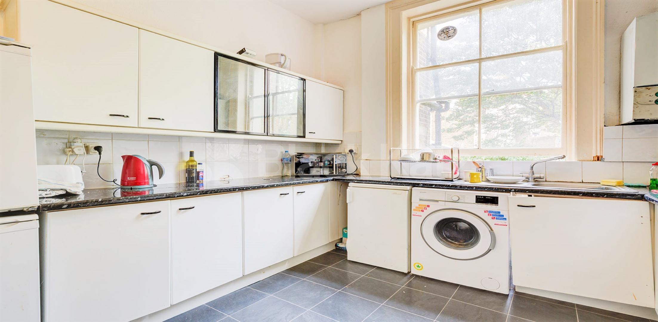 Stunning Sharers Apartment Fawcett Street, Chelsea